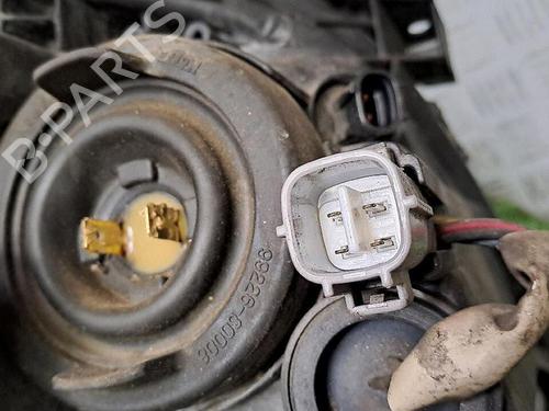 Left headlight TOYOTA AVENSIS Estate (_T25_) 2.0 D-4D (CDT250_, CDT250R) | BP29953019C28