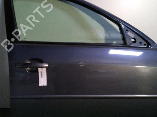 Used Right front door FORD MONDEO III Turnier (BWY) 2.0 16V TDDi / TDCi (115 hp) 30071440