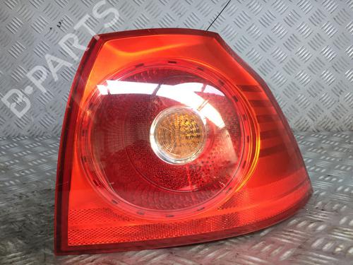 Right taillight VW GOLF V (1K1) 1.9 TDI | BP21635407C35 