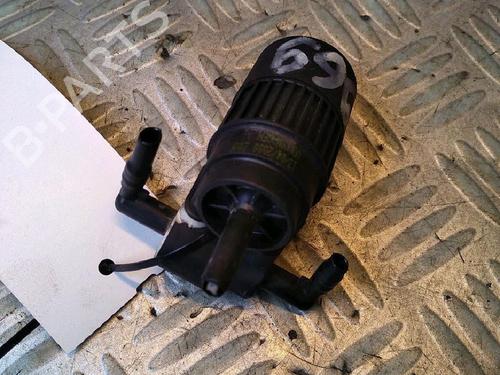 Used Washer pump VW GOLF IV (1J1) 1.4 16V (75 hp) 30070659