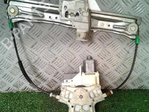 Rudehejsemekanisme Højre bagtil PEUGEOT 407 SW (6E_, 6D_) 2.0 HDi 135 | BP30075803C25