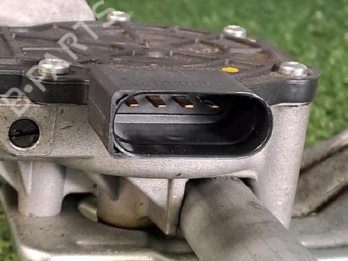 Used Front wiper motor AUDI Q2 (GAB, GAG) 35 TDI (150 hp) 30063732
