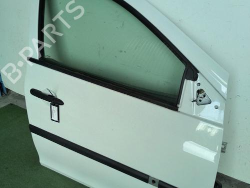 right-front-door-renault-clio-iii-br01-cr01-2005-2006-2007-2008-2009-2010-2011-2012-2013-2014-32862159 main image