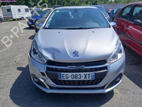 Brugte PEUGEOT 208 I (CA_, CC_) 1.2 VTI 82 (82 hp) 4416674
