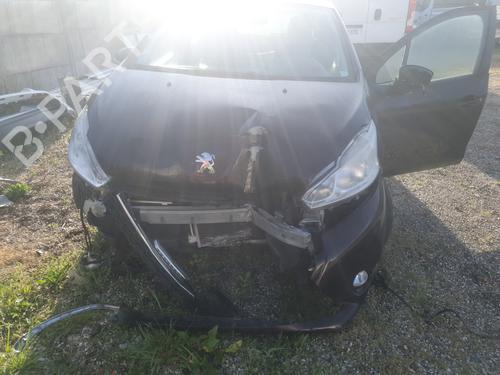 Brugte PEUGEOT 208 I (CA_, CC_) 1.4 HDi 4947315