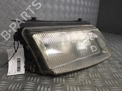 Right headlight VW PASSAT B5 (3B2) 1.9 TDI | BP30069726C29 
