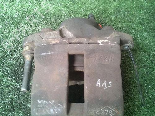 Venstre bremsekaliber foran DACIA SANDERO 1.5 dCi (68 hp) 30066925