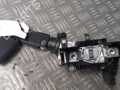 Used Ignition barrel VW POLO V (6R1, 6C1) 1.2 TSI 16V (90 hp) 30070554