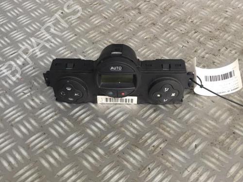 Used Climate control Climate control 30069780 30069780
