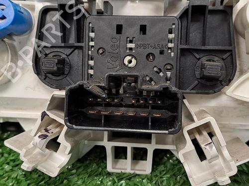 Used Climate control Climate control 37730122 37730122