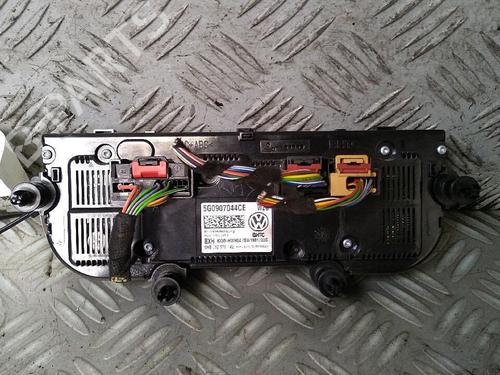 Used Climate control VW GOLF VII (5G1, BQ1, BE1, BE2) 2.0 GTI (245 hp) 30071041