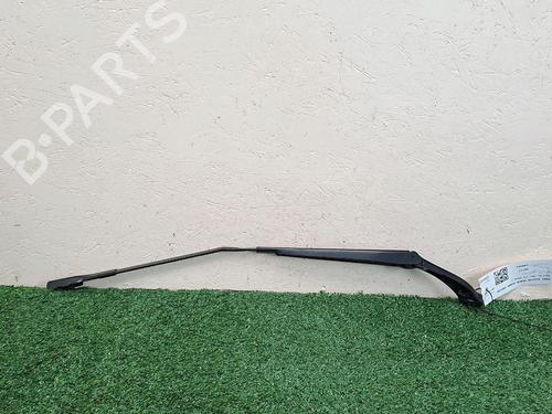 front-windshield-wiper-arm-audi-a3-limousine-8vs-8vm-2013-2014-2015-2016-2017-2018-2019-2020-2021-37730079 main image