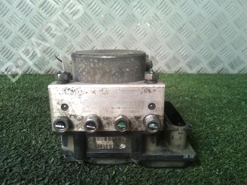 Used ABS pump RENAULT CLIO III (BR0/1, CR0/1) 1.5 dCi (75 hp) 18544391
