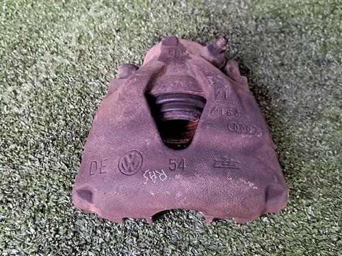 Venstre bremsekaliber foran VW GOLF IV (1J1) 1.9 TDI (130 hp) 30066661