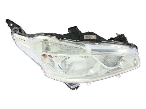 Right headlight PEUGEOT 208 I (CA_, CC_) 1.6 HDi | BP31951842C29
