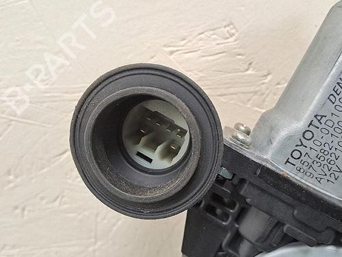 Used Front right window mechanism TOYOTA YARIS (_P9_) 1.4 D-4D (NLP90_, NLP90R) (90 hp) 30064201