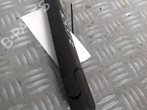 Used Rear windshield wiper arm SUZUKI SWIFT IV (FZ, NZ) 1.2 (AZH412, ZC72S) (94 hp) 30070274