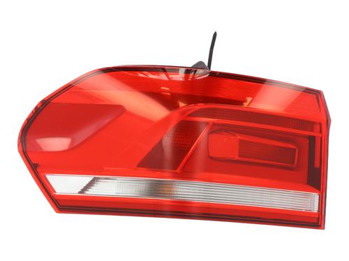 left-taillight-vw-touran-5t1-2015-31754628 main image