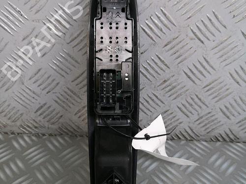 Left front window switch CITROËN DS3 (SA_) 1.6 THP 155 | BP30068831I27