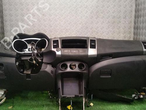 Dashboard PEUGEOT 4007 (VU_, VV_) 2.2 HDi | BP29949973C46 