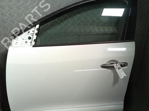Used Left front door RENAULT MEGANE III Hatchback (BZ0/1_, B3_) 1.5 dCi (BZ09, BZ0D, BZ1W, BZ29, BZ14) (110 hp) 28970459