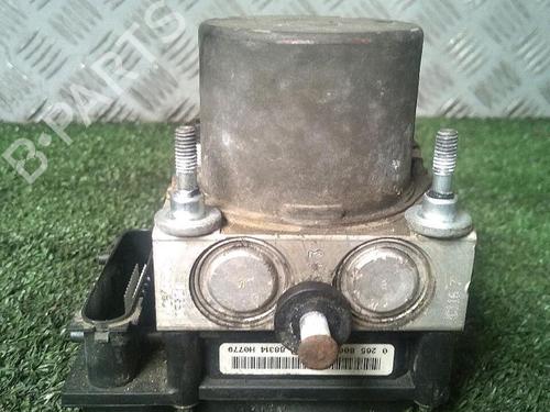 Used ABS pump OPEL MERIVA A MPV (X03) 1.7 CDTI (E75) (100 hp) 29952590