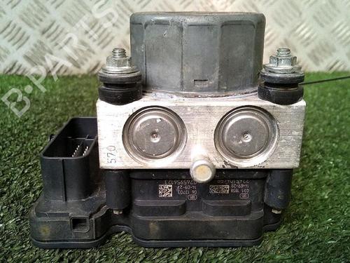 Used ABS pump PEUGEOT 108 1.0 VTi (69 hp) 30075906