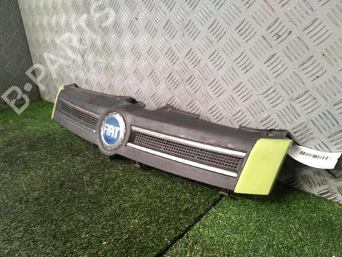 Grille FIAT PANDA (169_) 1.2 (169.AXB11, 169.AXB1A) | BP17158232C40 