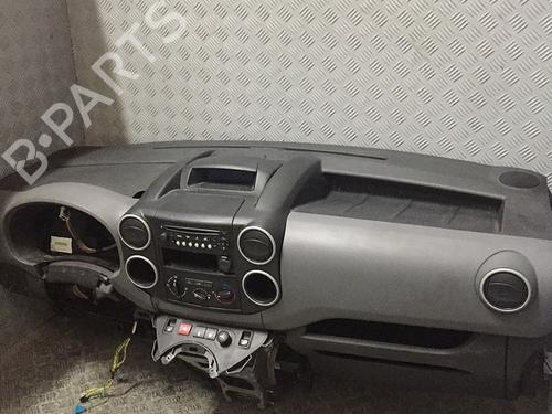 Used Dashboard Dashboard PEUGEOT PARTNER Box Body/MPV 1.6 HDi / BlueHDi 75 (75 hp) 30067758 30067758