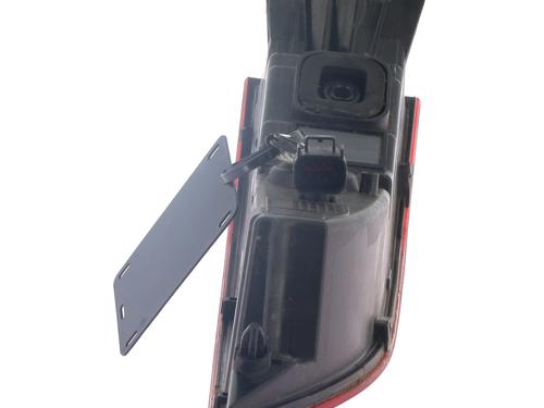 left-taillight-jaguar-f-pace-x761-2015-30877964 main image