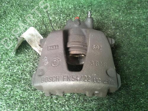 Venstre bremsekaliber foran ALFA ROMEO 147 (937_) 1.9 JTDM 8V (937.AXD1A, 937.AXU1A, 937.BXU1A) (120 hp) 18954443
