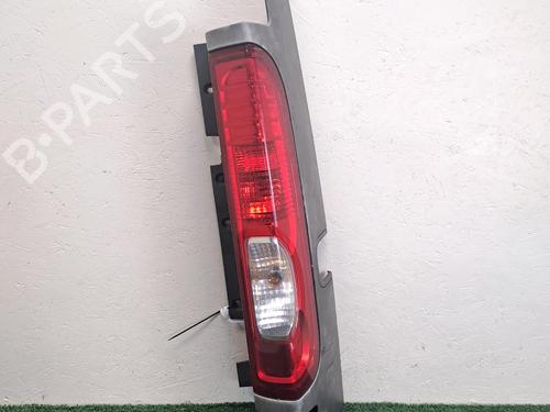 Used Right taillight RENAULT TRAFIC II Bus (JL) 2.0 dCi 90 (JL00, JL01, JL0H, JL0M, JL0P, JL0S) (90 hp) 28594213