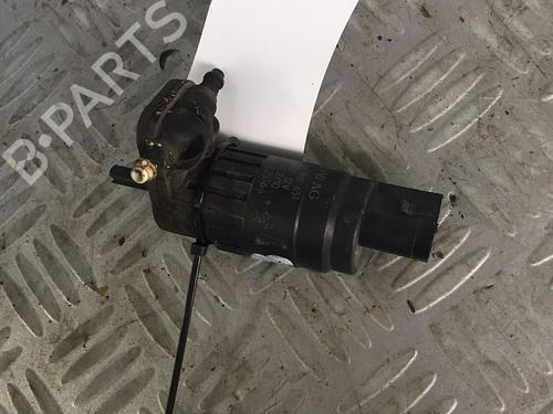 Ruitensproeierpomp VW TOURAN (1T1, 1T2) 1.9 TDI (105 hp) 30071764