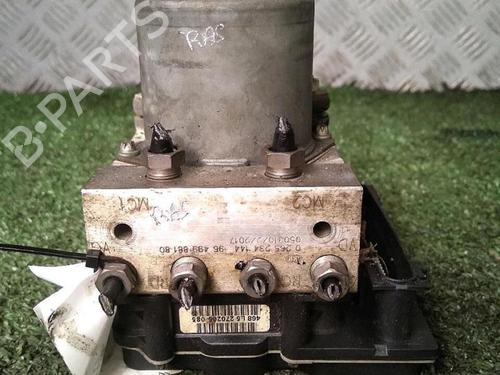 Used ABS pump ABS pump CITROËN C4 I (LC_) 1.6 16V (109 hp) 30076462 30076462
