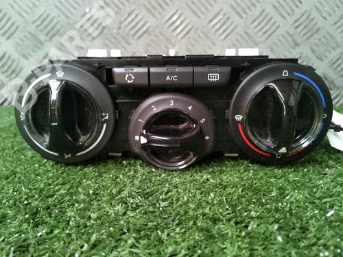 Used Climate control PEUGEOT 208 I (CA_, CC_) 1.2 VTI 82 (82 hp) 11408249