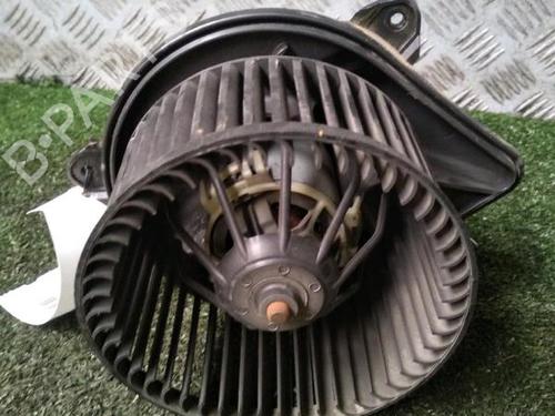 Used Heater blower motor Heater blower motor RENAULT TRAFIC II Van (FL) 2.0 dCi 90 (FL0H, FL00, FL01, FL0M, FL0P, FL0S) (90 hp) 30073084 30073084