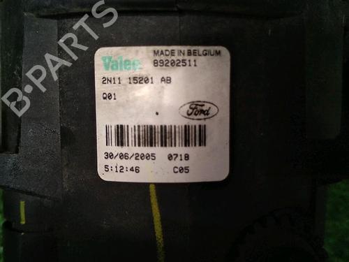 Right front fog light FORD FIESTA V (JH_, JD_) 1.6 TDCi | BP30073582C31