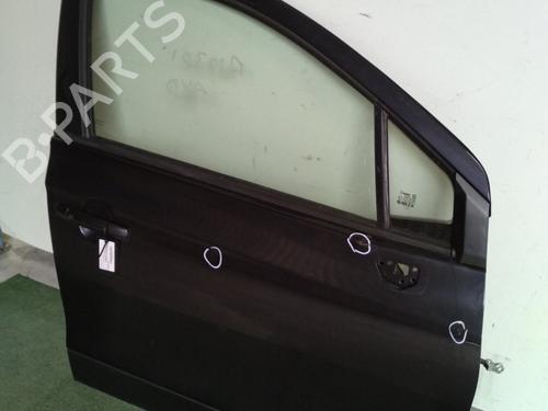 Dør højre fortil SUZUKI SX4 S-Cross (JY) 1.6 DDiS (AKK 416D) (120 hp) 32093310