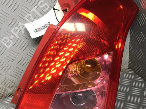 Used Right taillight SUZUKI SWIFT III (MZ, EZ) 1.3 DDiS (RS413D) (75 hp) 21635226