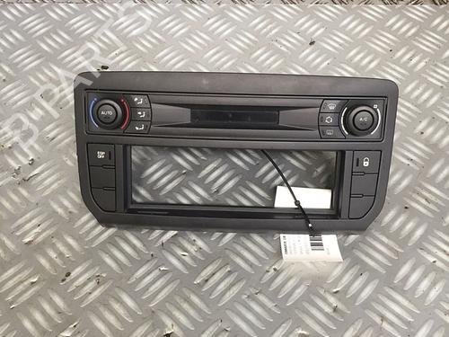 AC-Styringsenhed/Manøvreenhed CITROËN C5 III (RD_) 1.6 HDi 110 (RD9HZC) (109 hp) 30069198