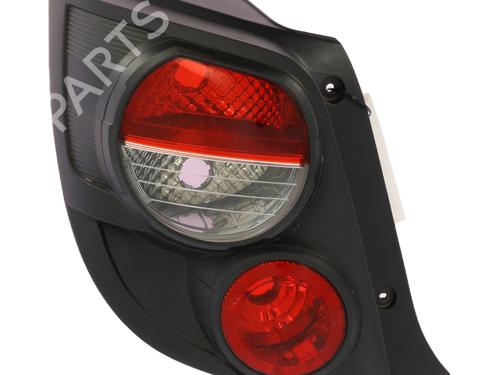 Used Left taillight Left taillight CHEVROLET AVEO Hatchback (T300) 1.3 D (75 hp) 30122149 30122149