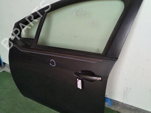 Dør venstre fortil PEUGEOT 208 I (CA_, CC_) 1.2 VTI 82 (82 hp) 31648797