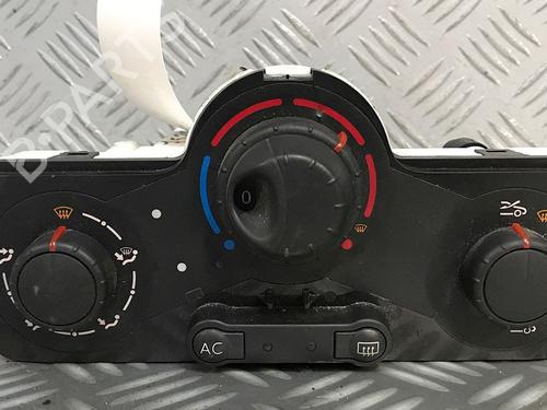 AC-Styringsenhed/Manøvreenhed RENAULT CLIO III Grandtour (KR0/1_) 1.5 dCi (KR0F) (86 hp) 30074479