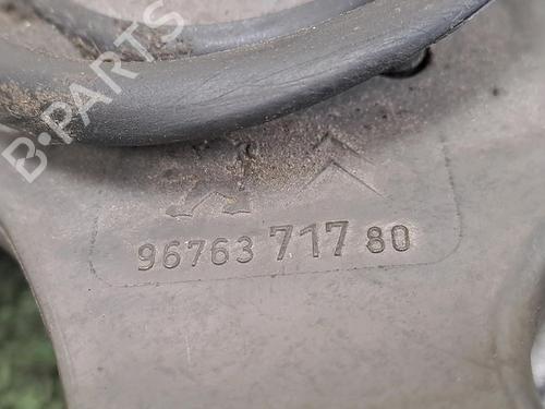 Ruitenwissermotor voor CITROËN C4 Picasso II 1.6 HDi / BlueHDi 115 (115 hp) 30068077