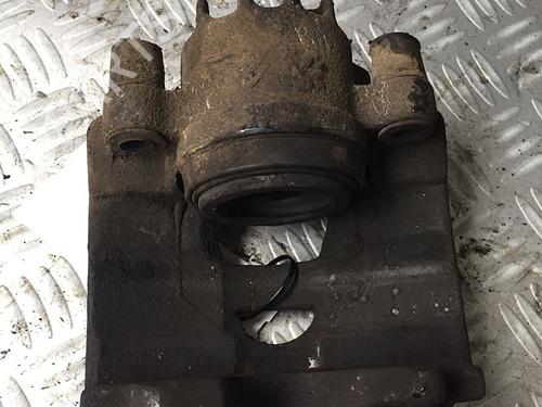 Right front brake caliper PEUGEOT 5008 (0U_, 0E_) 1.6 HDi | BP29950236M104 