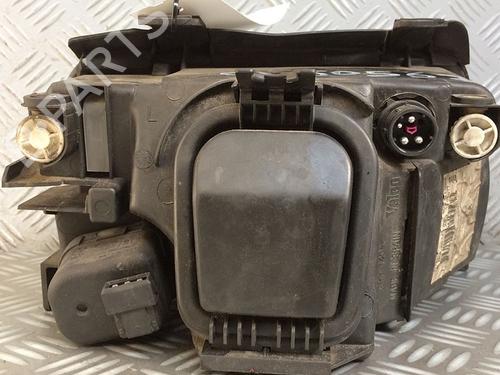 Venstre forlygte AUDI A4 B5 (8D2) 1.6 (100 hp) 30068729