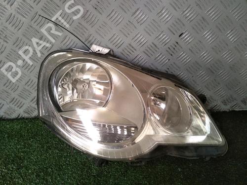 Used Right headlight VW POLO (9N_, 9A_) 1.2 12V (64 hp) 19162924