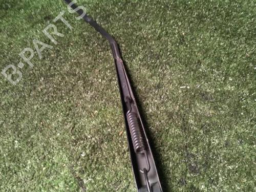 Front windshield wiper arm SUZUKI SWIFT III (MZ, EZ) 1.3 (RS413, ZC11S) | BP30072202C143 