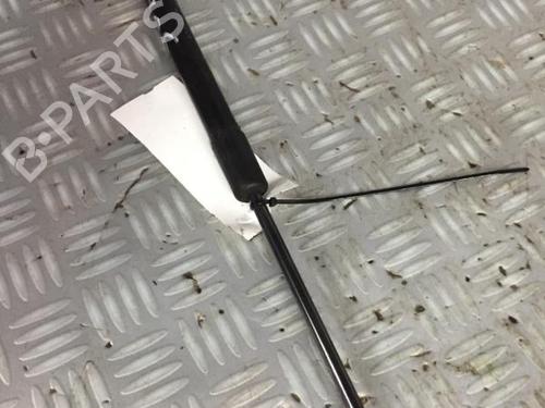 Used Tailgate lift support Tailgate lift support 30072469 30072469