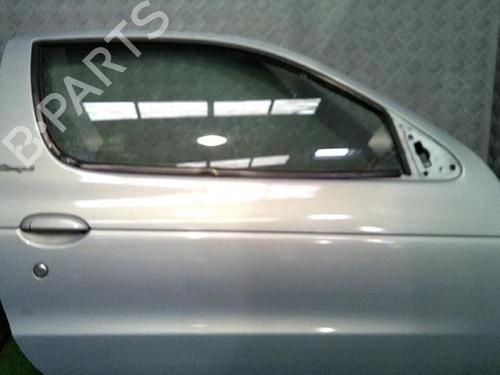 Dør højre fortil RENAULT MEGANE I Coach (DA0/1_) 1.6 16V (DA0B, DA04, DA11) (107 hp) 29953109